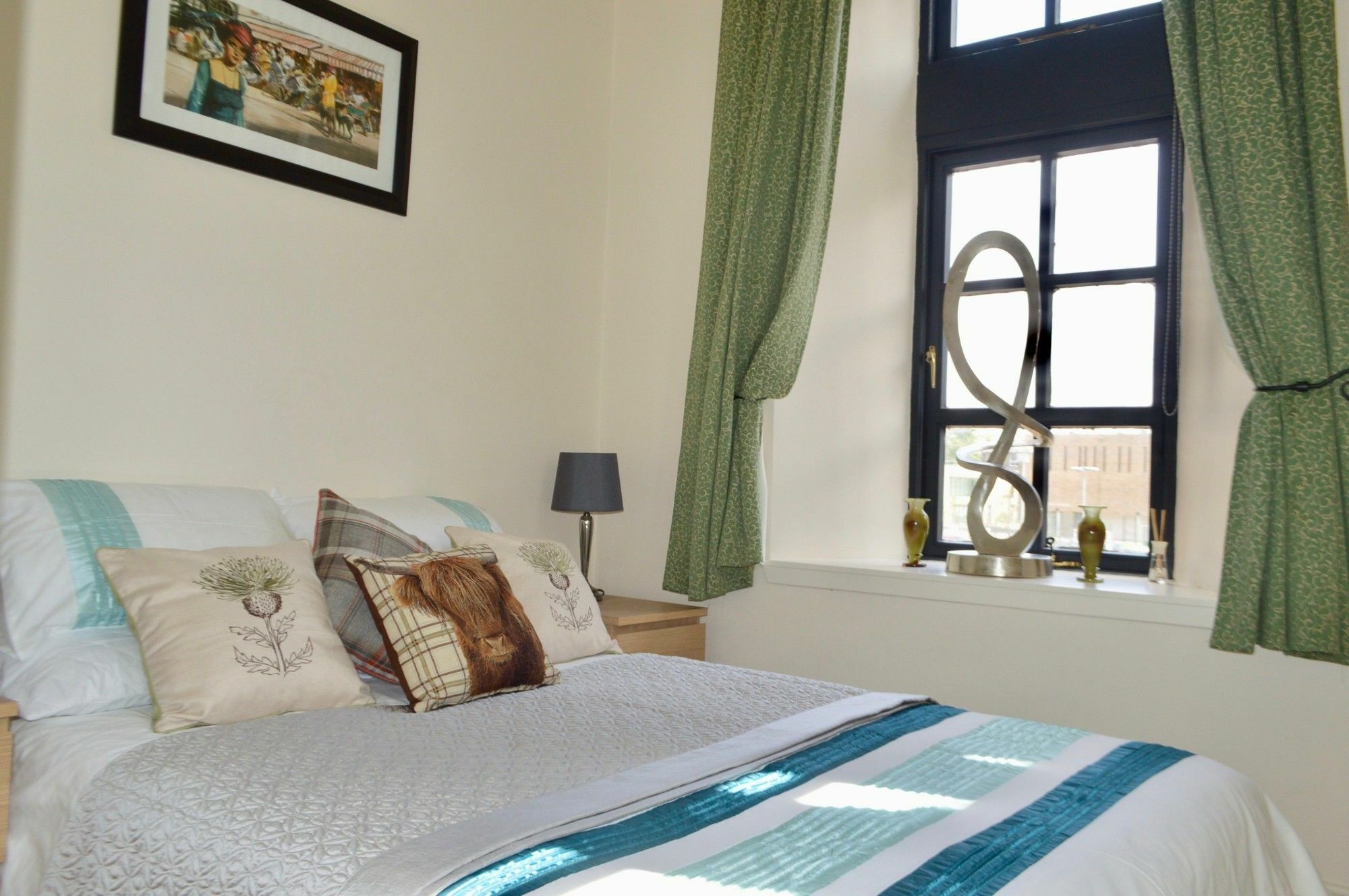 Gorgeous 2 Bedroom Apartment In Converted Church Édimbourg Extérieur photo